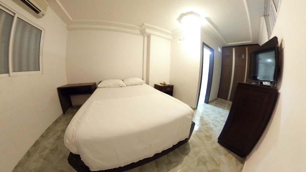 Standard Room photo 2