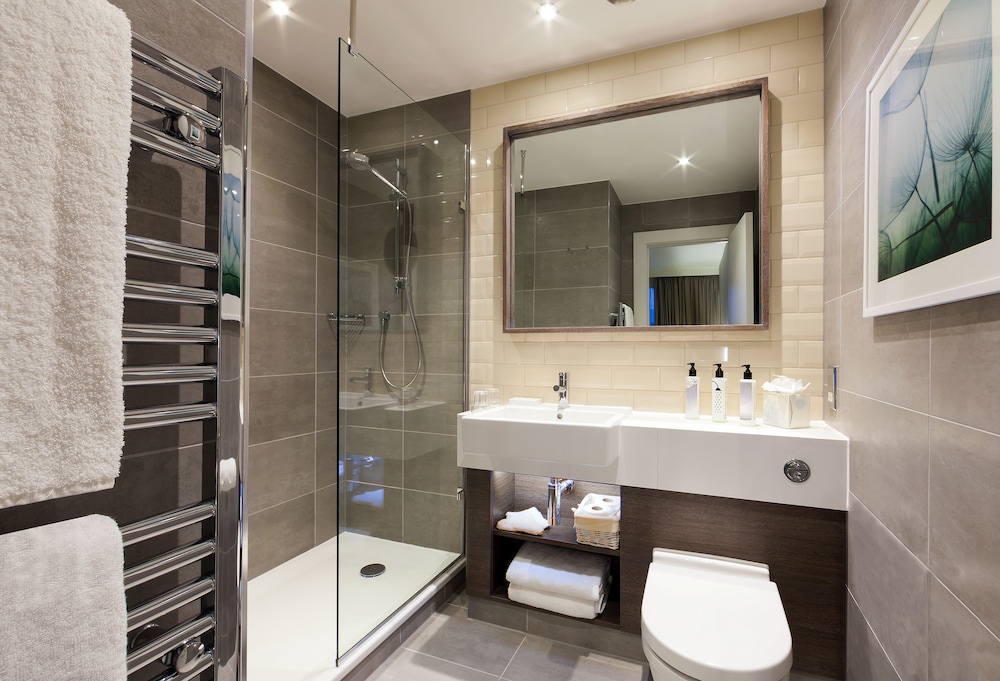 Studio Suite, 1 King Bed, Kitchen photo 2