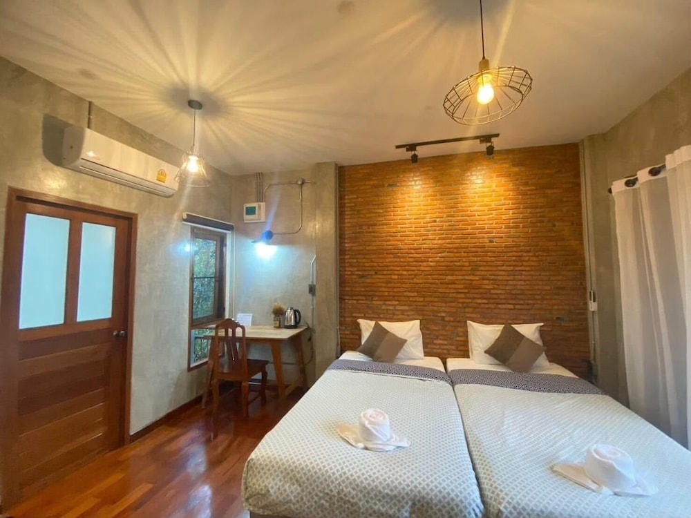 Deluxe Double Room, Garden View photo 3