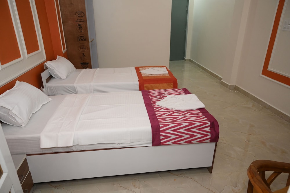 Deluxe Double or Twin Room, 1 Bedroom, Garden View photo 2