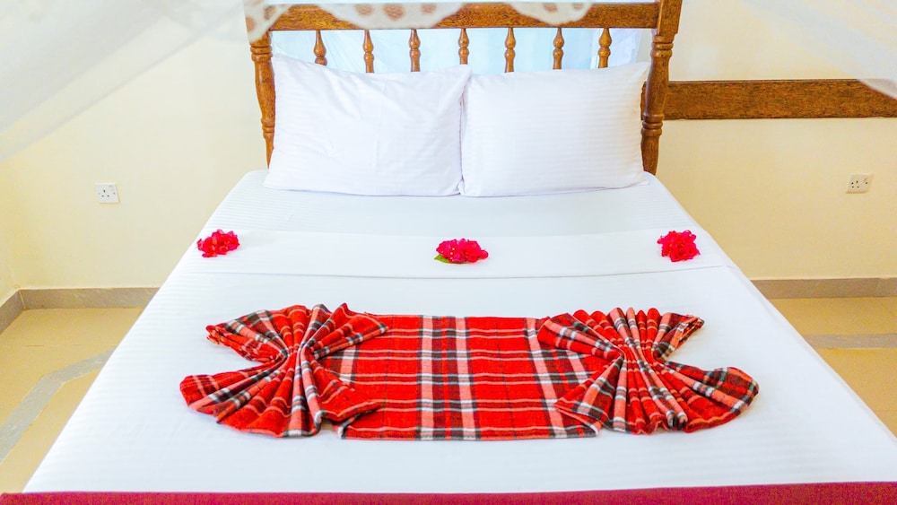 Basic Double Room, 1 Double Bed, City View photo 2