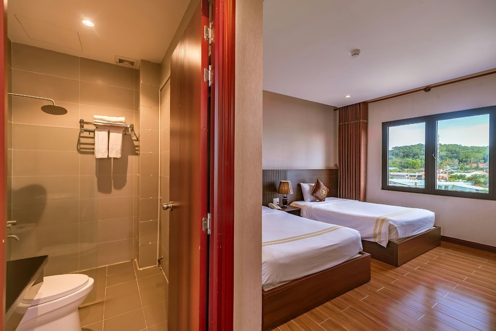 Deluxe Twin Room - Photo 9