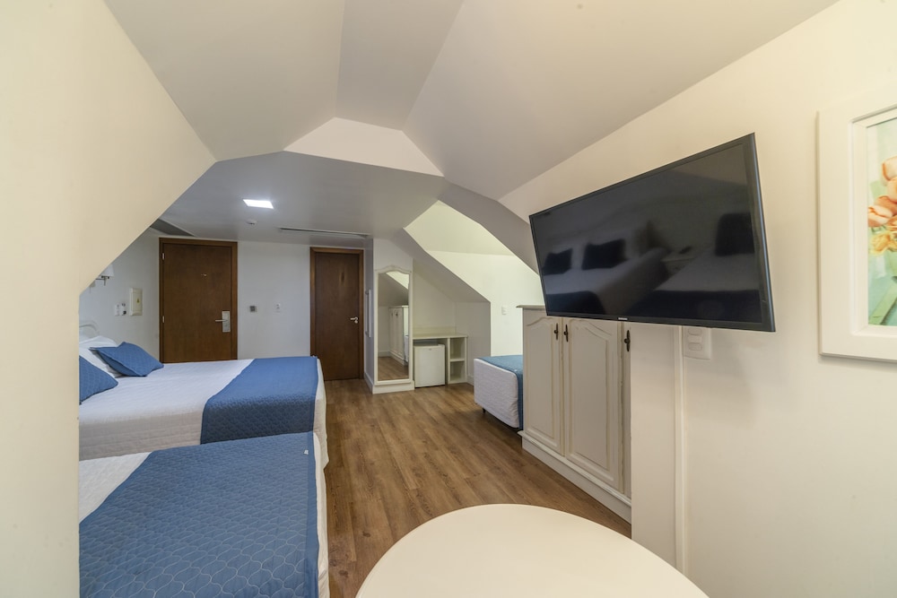 Luxury Quadruple Room
