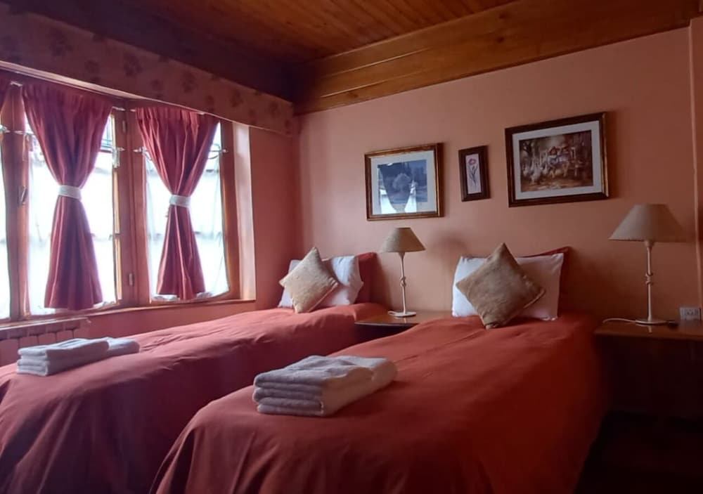 Basic Double or Twin Room photo 3