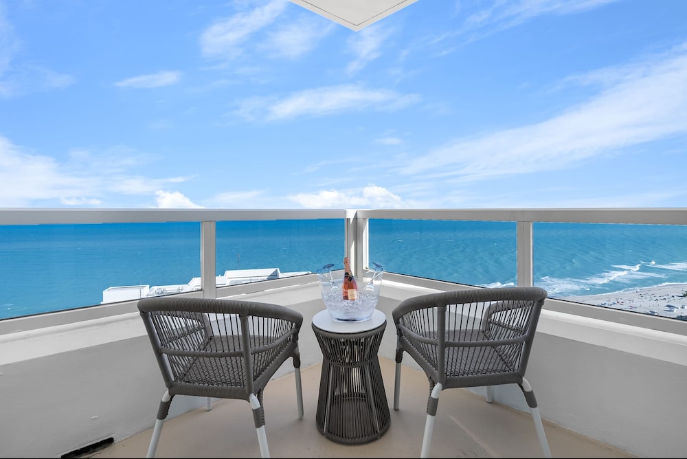 Junior Suite, 1 Bedroom, Kitchen, Ocean View