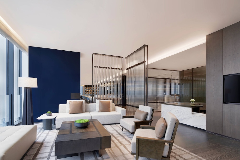 Club Room, 2 Double Beds, City View - Photo 7