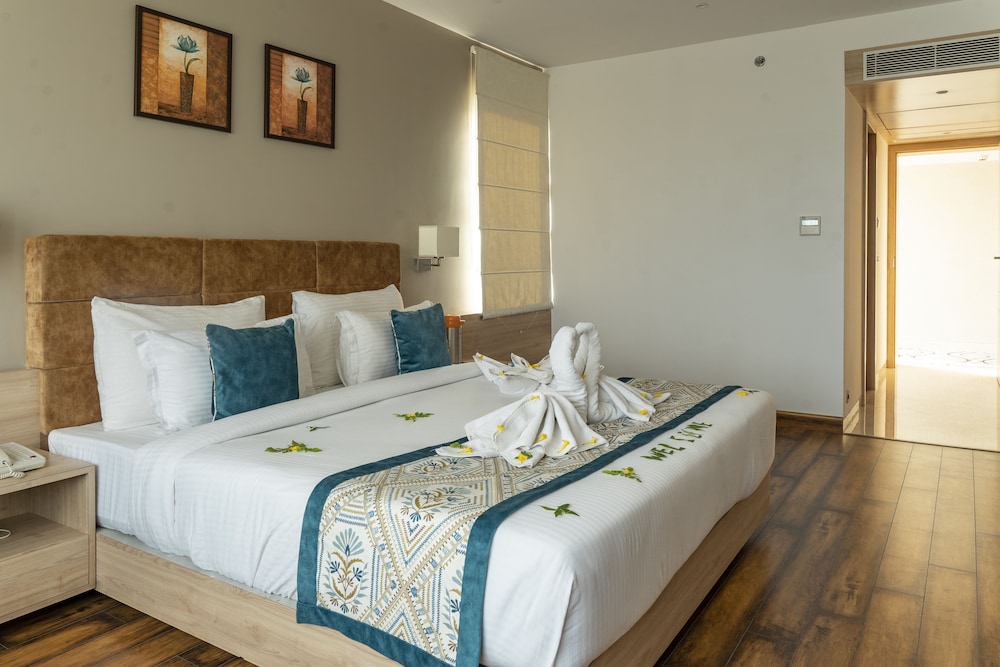 Deluxe Double Room - Photo 1