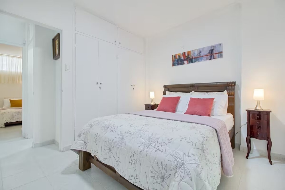 Classic Apartment, 2 Bedrooms, Kitchenette photo 1