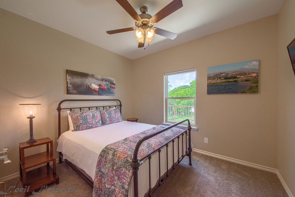 Condo, 3 Bedrooms