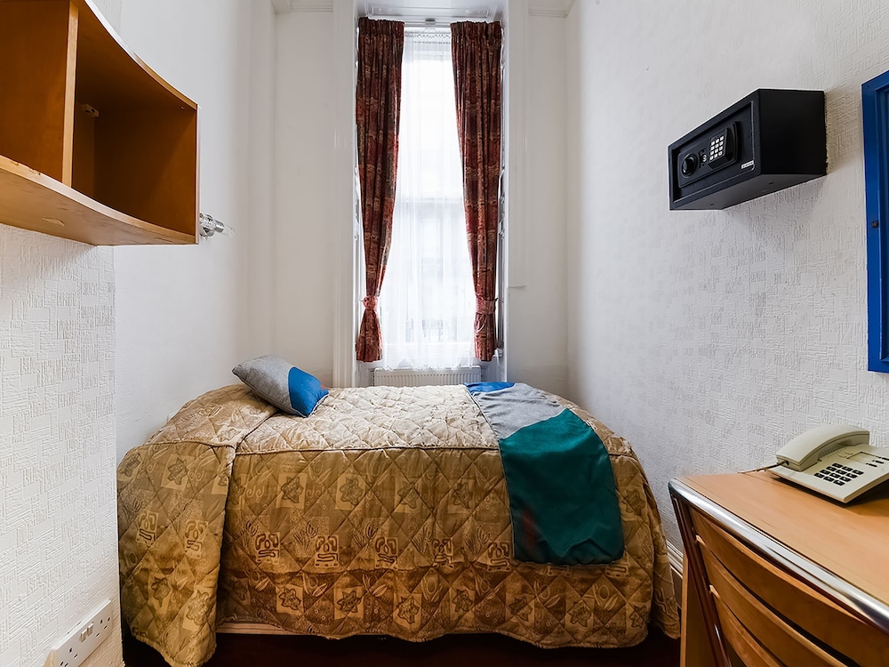Standard Single Room, 1 Twin Bed (Shared) photo 2