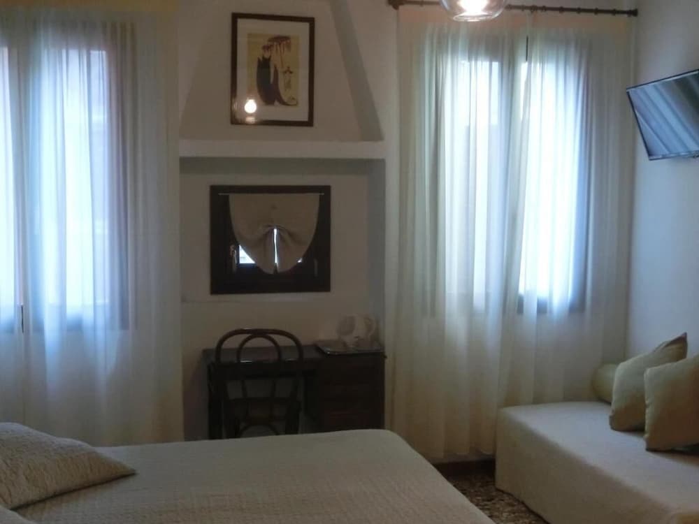 Standard Triple Room photo 1