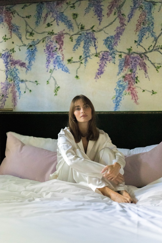 Wisteria One Bedroom Suite
