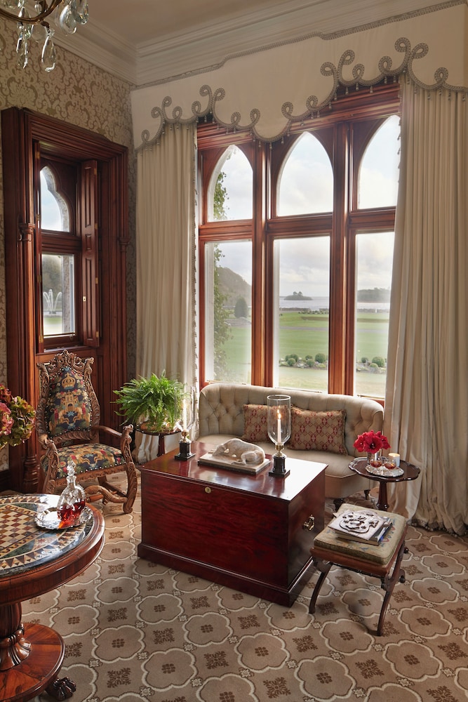 Junior Room (Stateroom)