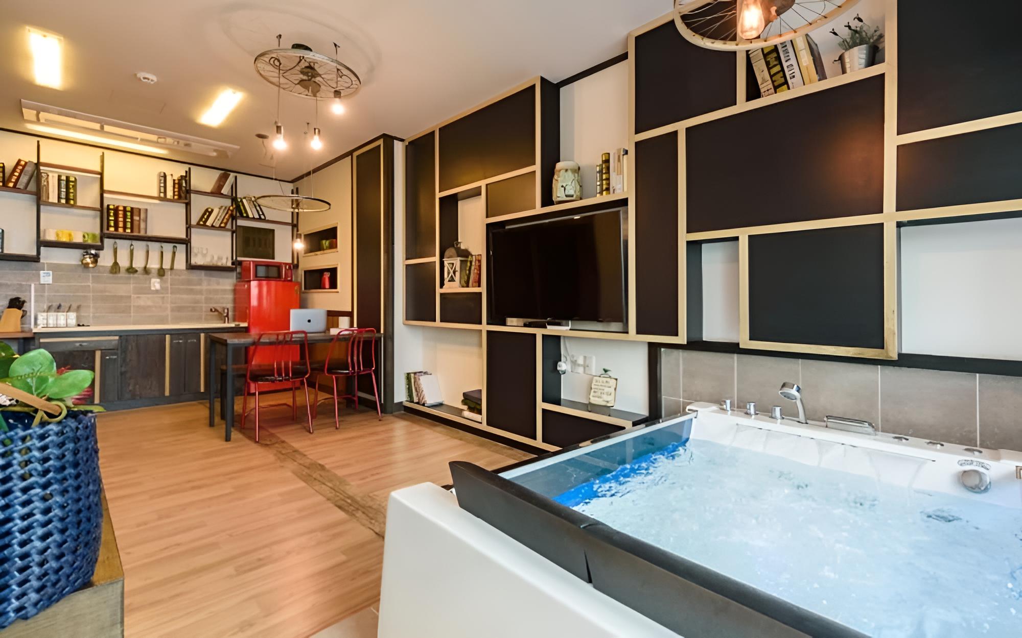 Room (B202 (Indoor Spa)) - Photo 3