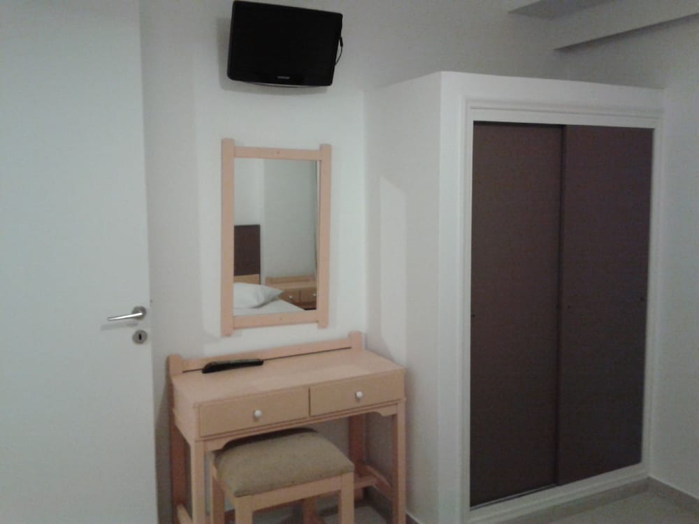 Economy Apartment, 2 Bedrooms (3 Persons) - Photo 8