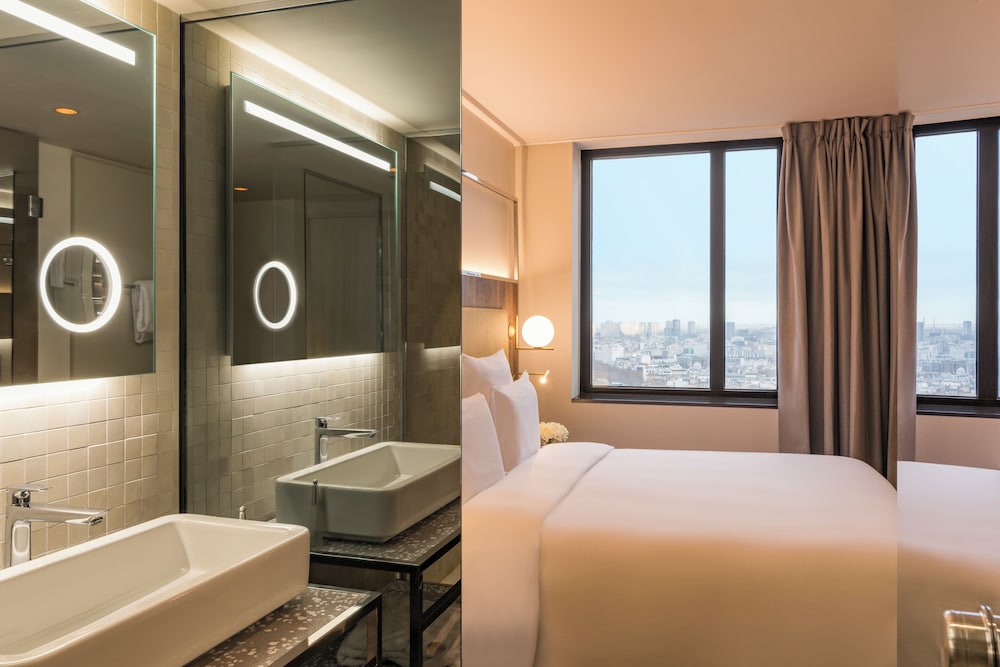 Deluxe Room, 1 Queen Bed