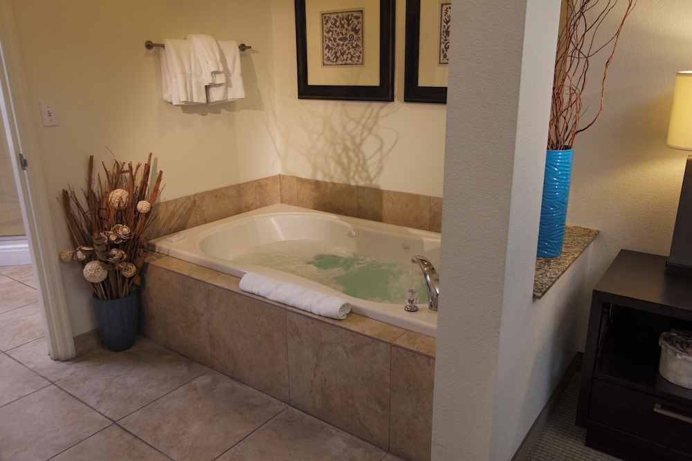 Family Suite, 2 Bedrooms - Photo 13