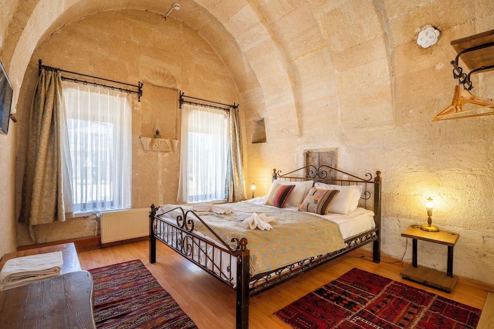 Traditional Triple Room