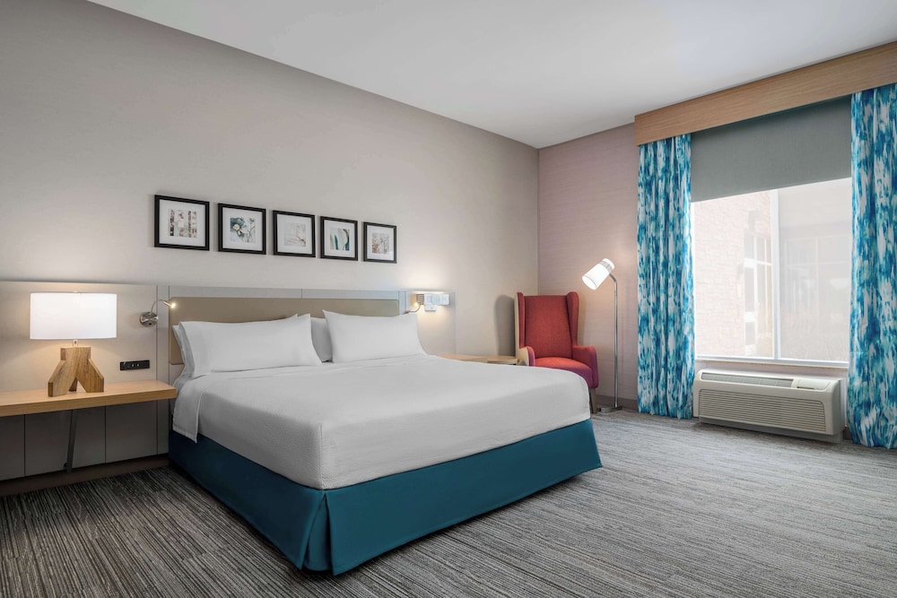 Junior Suite, Accessible, Microwave (Mobility and Hearing) - Photo 4