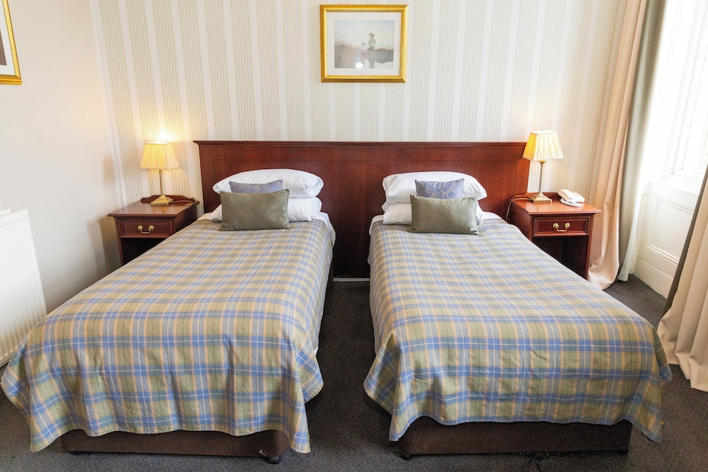 Superior Twin Room (1 Adult) - Photo 9