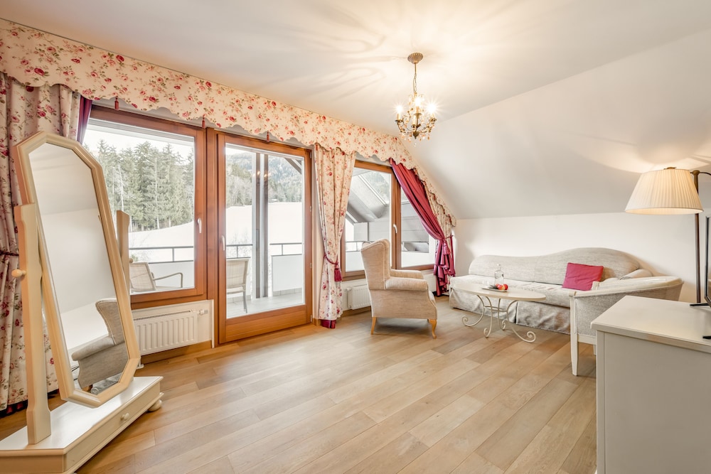 Romantic Suite photo 3