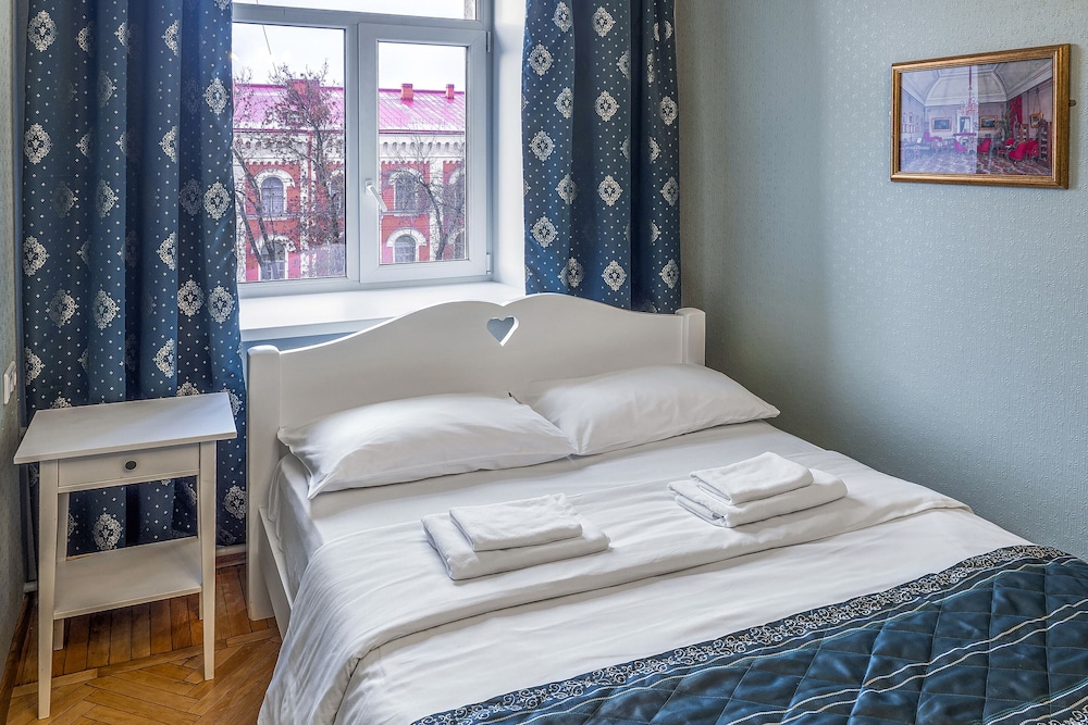 Standard Room, 1 Double Bed With Sofa Bed, Shared Bathroom photo 3