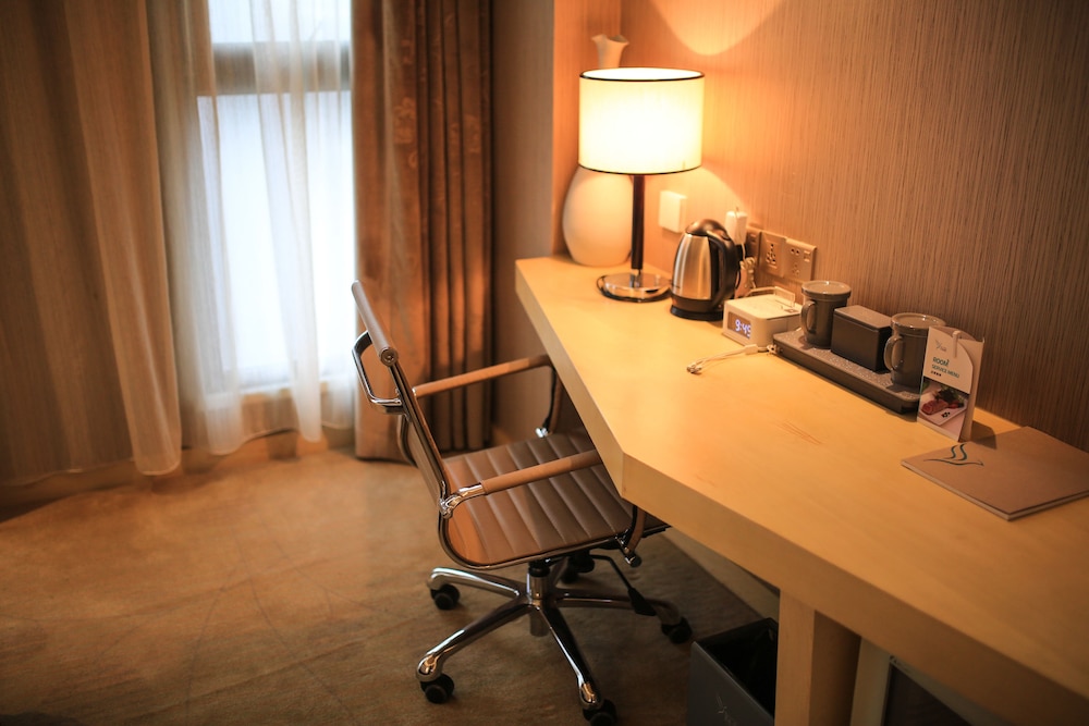 Deluxe Twin Room photo 3