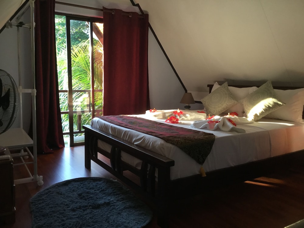 Apartment, 2 Double Beds, Pool View