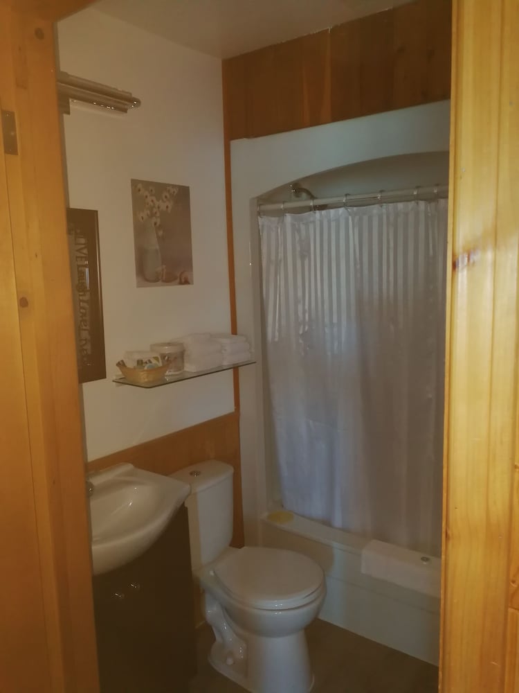 Suite, 2 Bedrooms (Duplex #9) photo 3