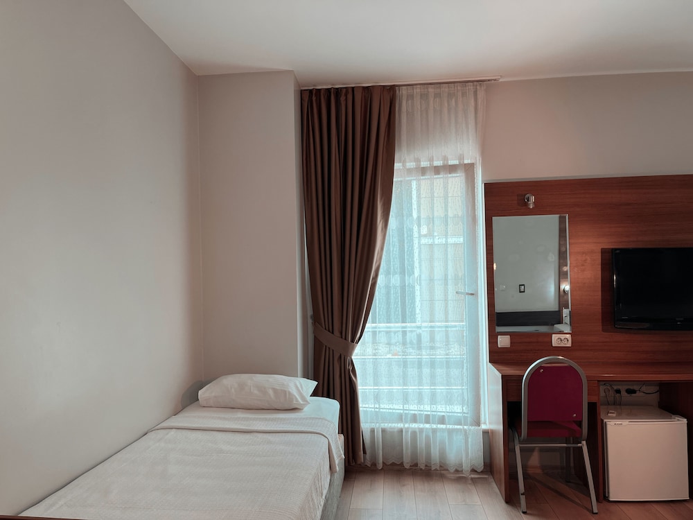 Standard Triple Room photo 3