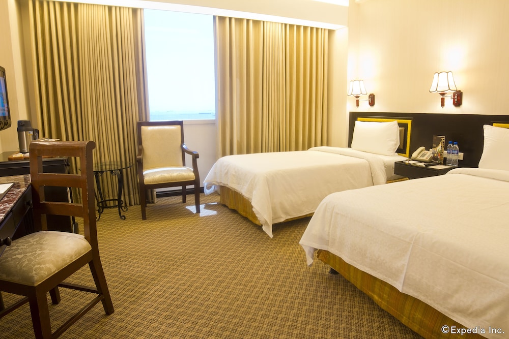 Deluxe Room - Photo 3