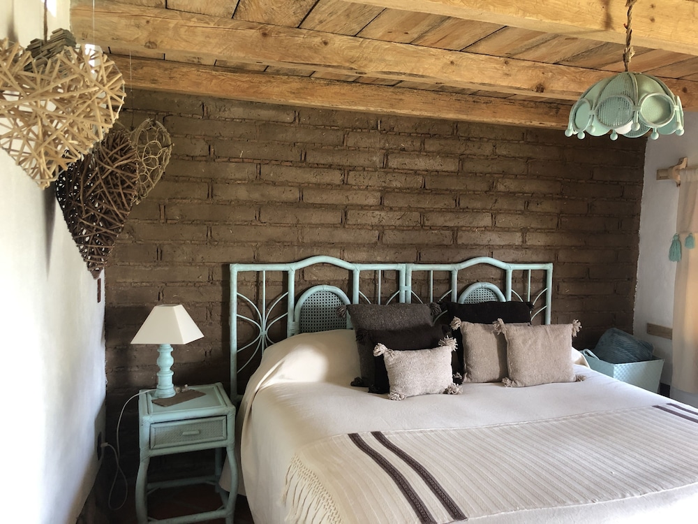 Standard Room, 1 King Bed, Accessible, Garden Area photo 2