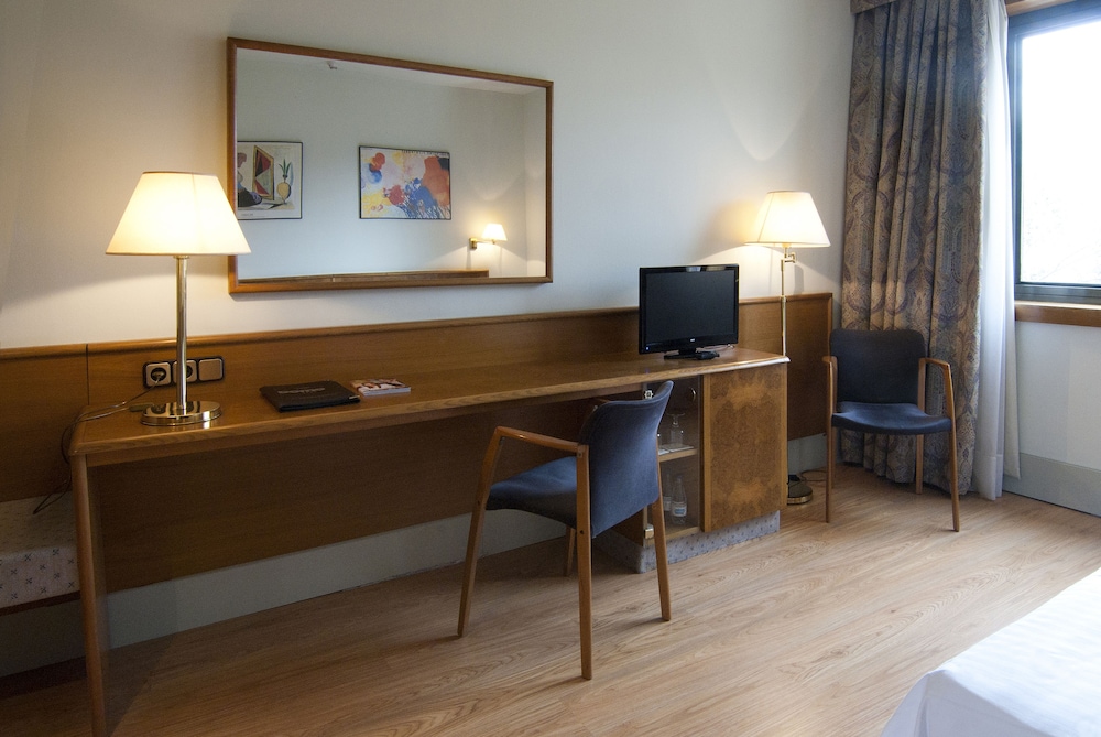 Standard Double Room - Photo 2