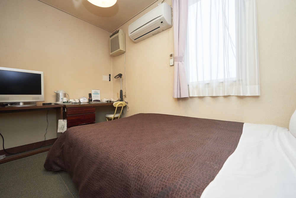 Semi-Double Room, Smoking photo 2