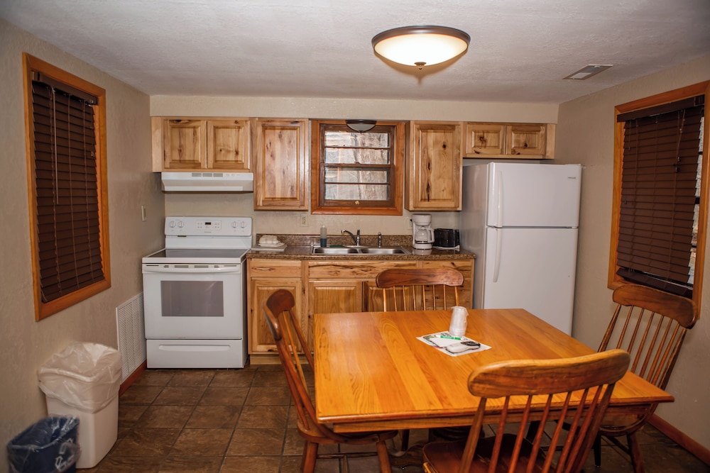 Standard Cabin, 2 Double Beds, Kitchen