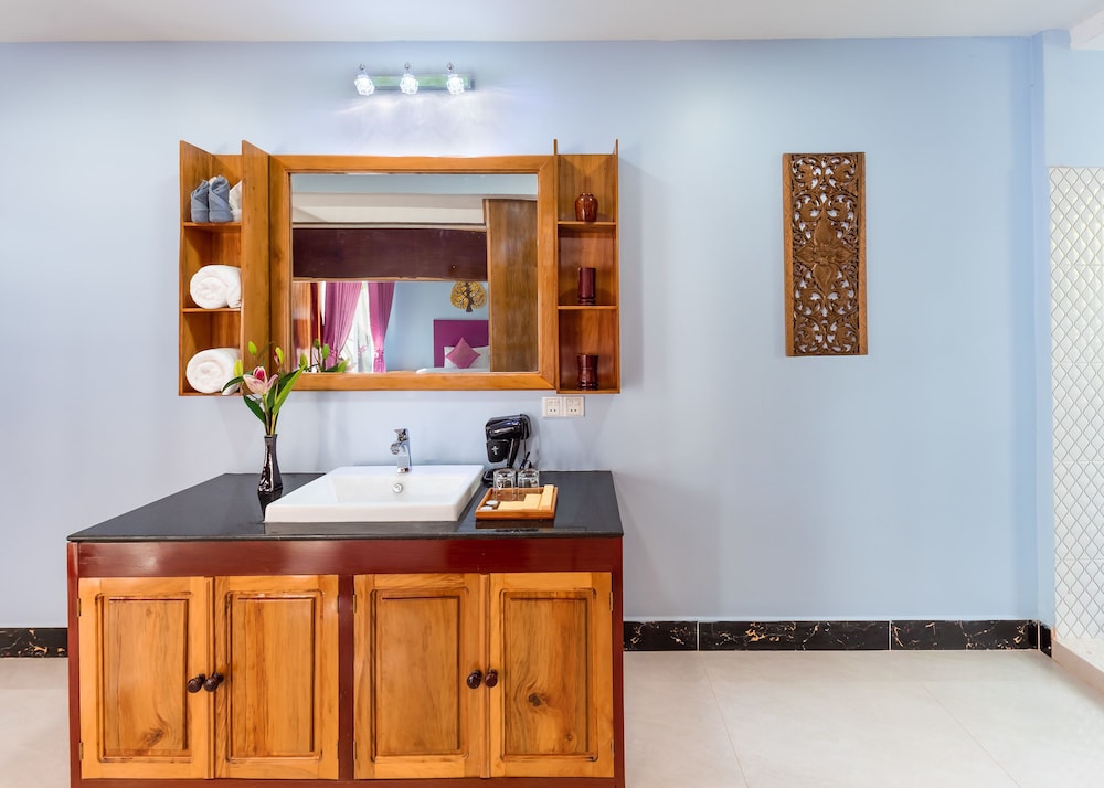 Family Suite - Photo 11