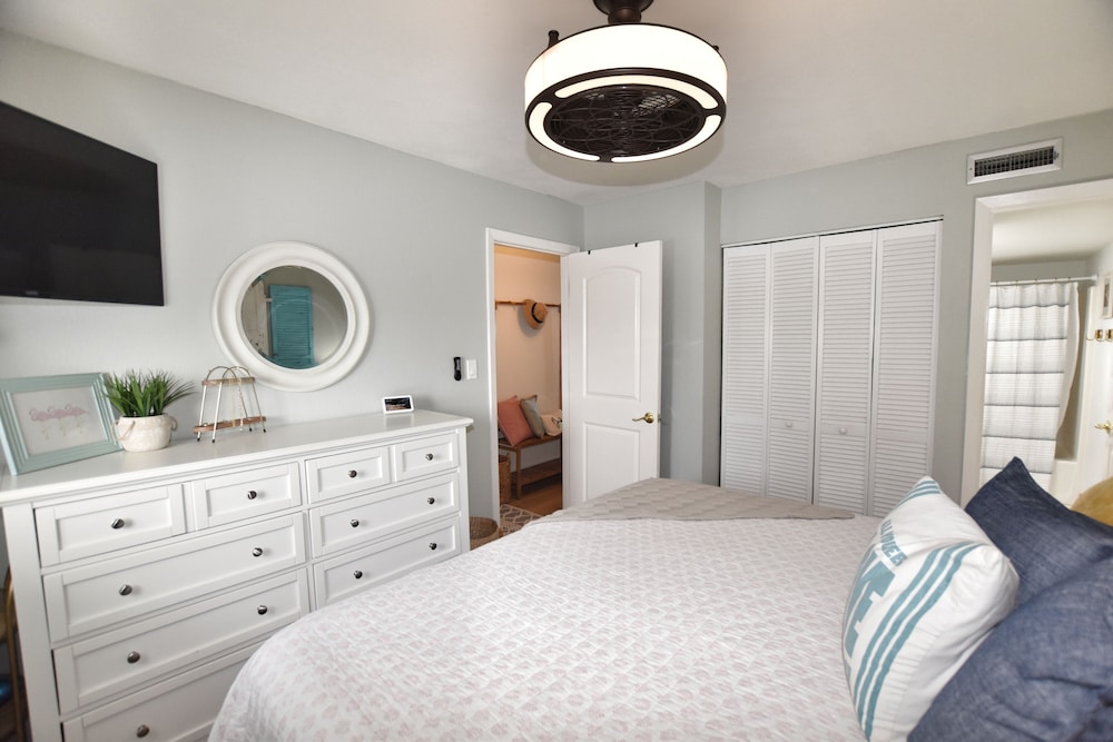 Condo, 1 Bedroom photo 3