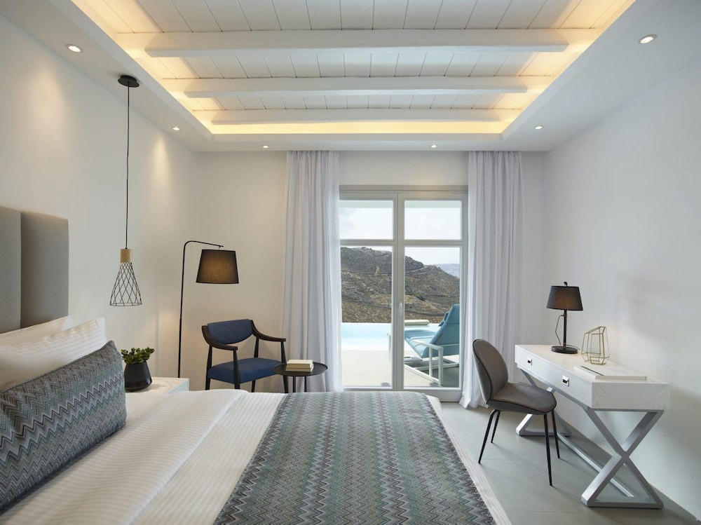 Deluxe Suite with Sharing Pool Panoramic Sea View-New Section