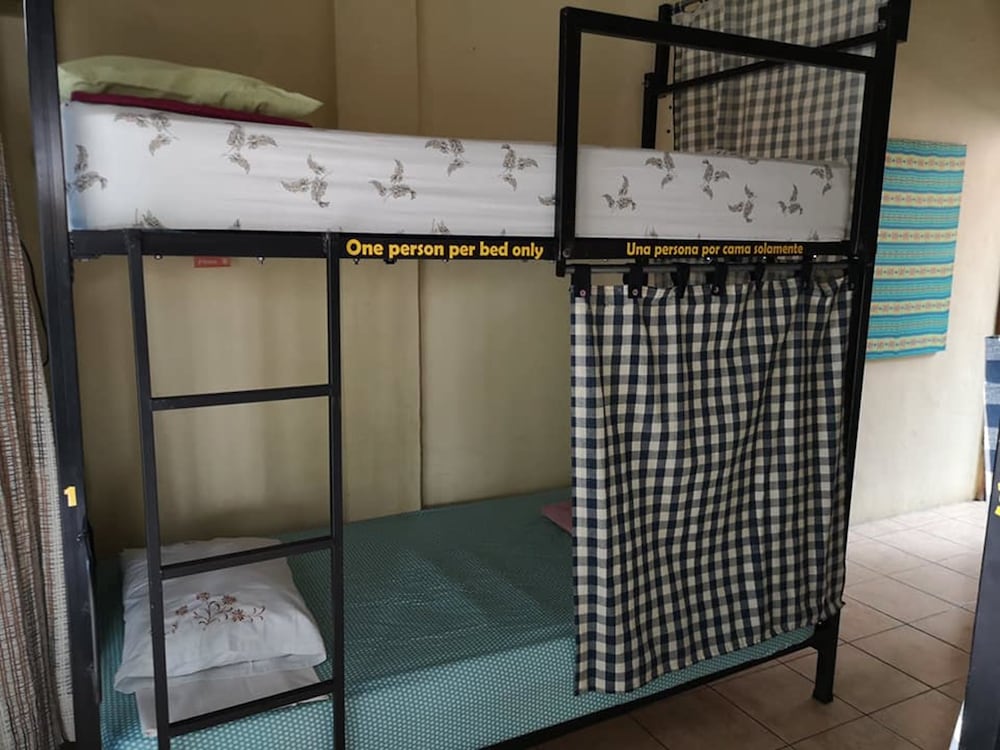 Shared Dormitory, Mixed Dorm, Shared Bathroom (Fan - 6 Beds) photo 1