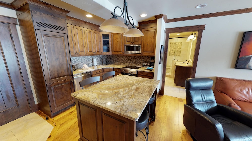 Room, 1 Bedroom (Diamond) - Photo 4