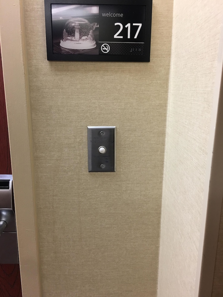 Room, 1 King Bed, Accessible, Non Smoking - Photo 7