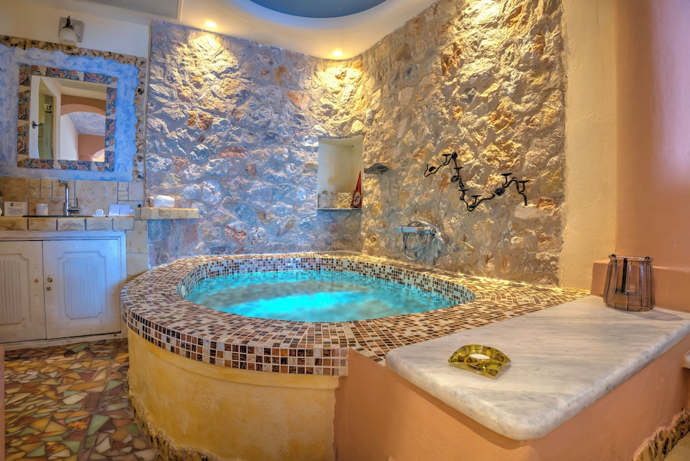 Junior Suite, Spa Bath, Sea View - Photo 3