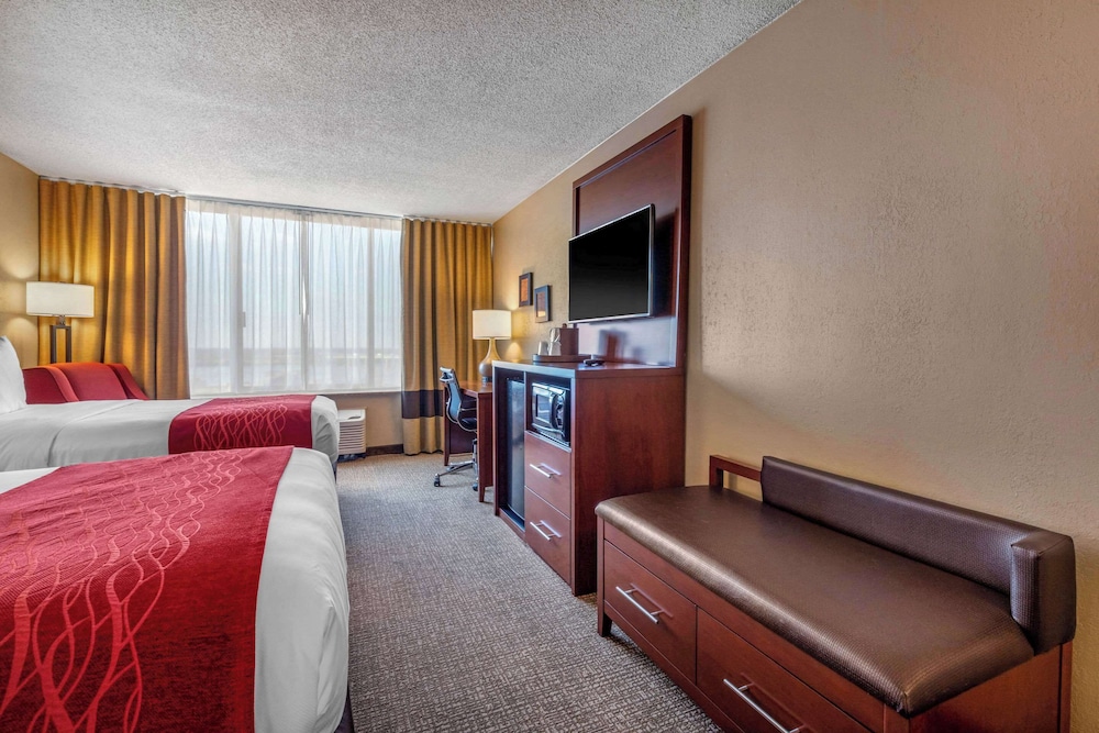 Standard Double Room, 2 Double Beds, Non Smoking, River View photo 1