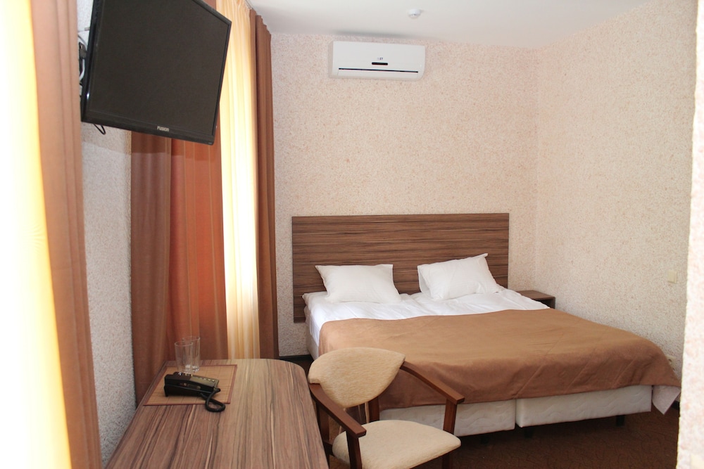 Standard Double Room photo 2