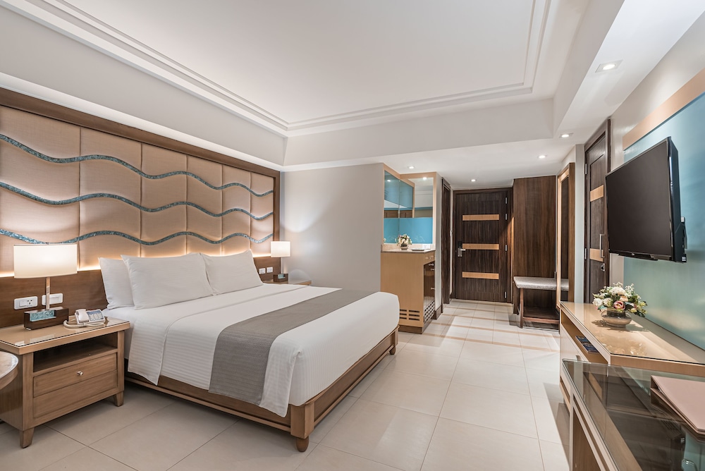 Deluxe Room - Photo 1