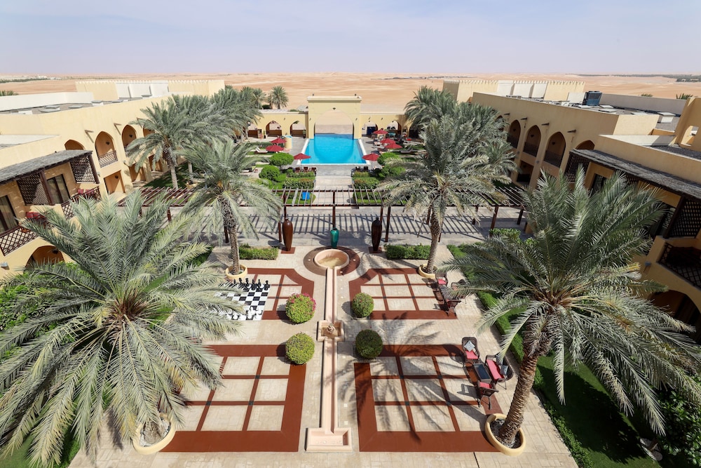 Oasis Twin Room with Pool View