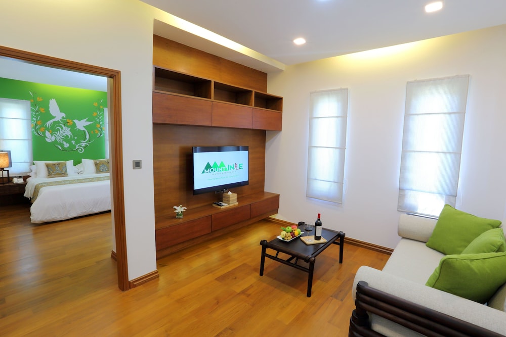 Mount Inle Presidential Suite photo 2