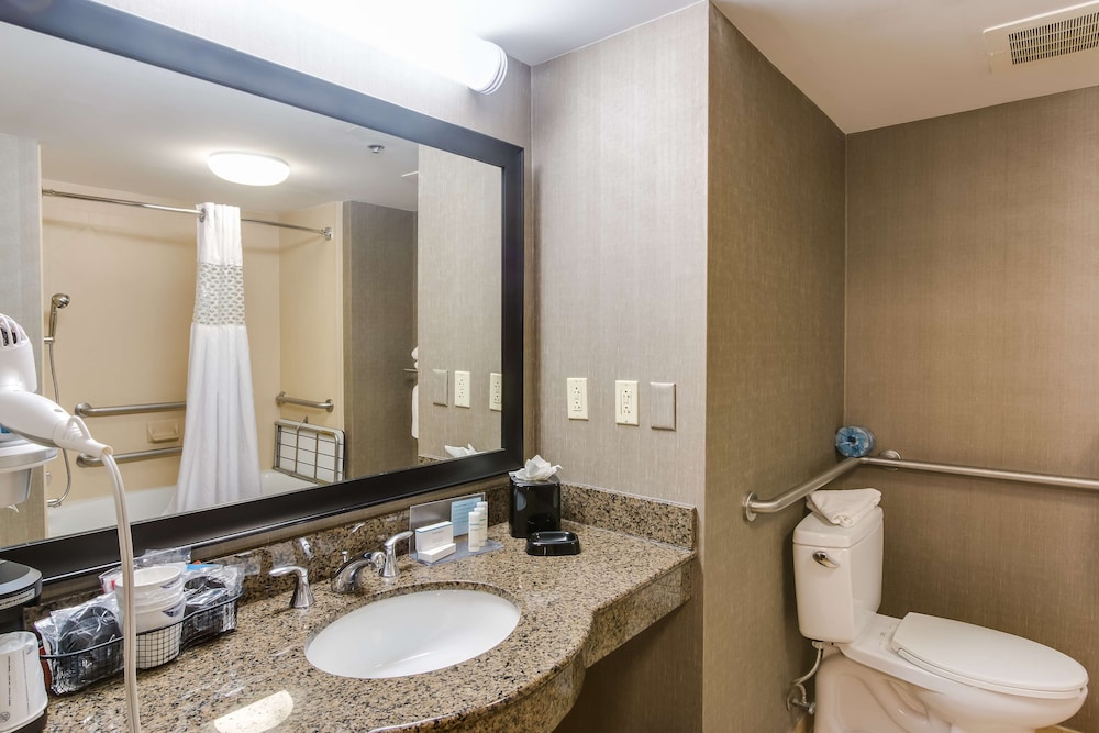Room, Accessible, Non Smoking - Photo 3