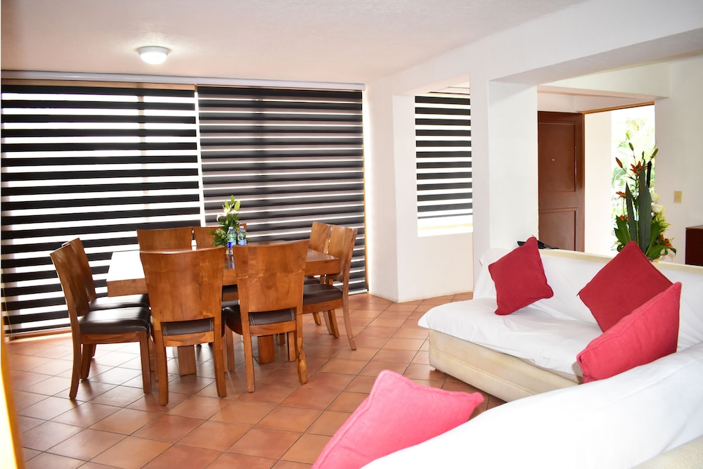 Family Suite, 3 Bedrooms - Photo 5