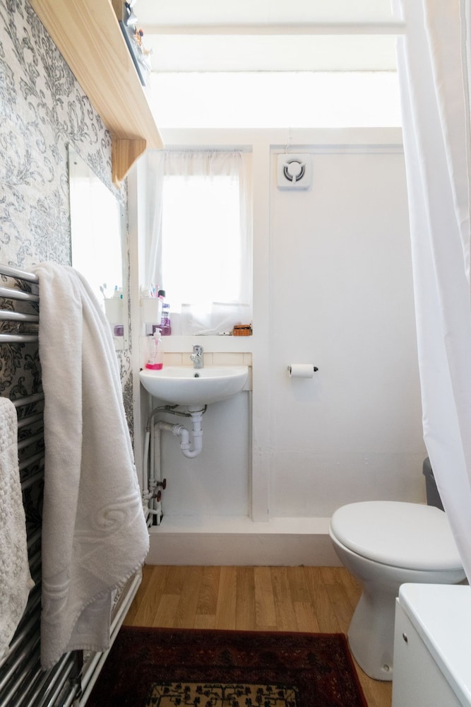 Classic Studio Suite, Kitchen, Ground Floor photo 2